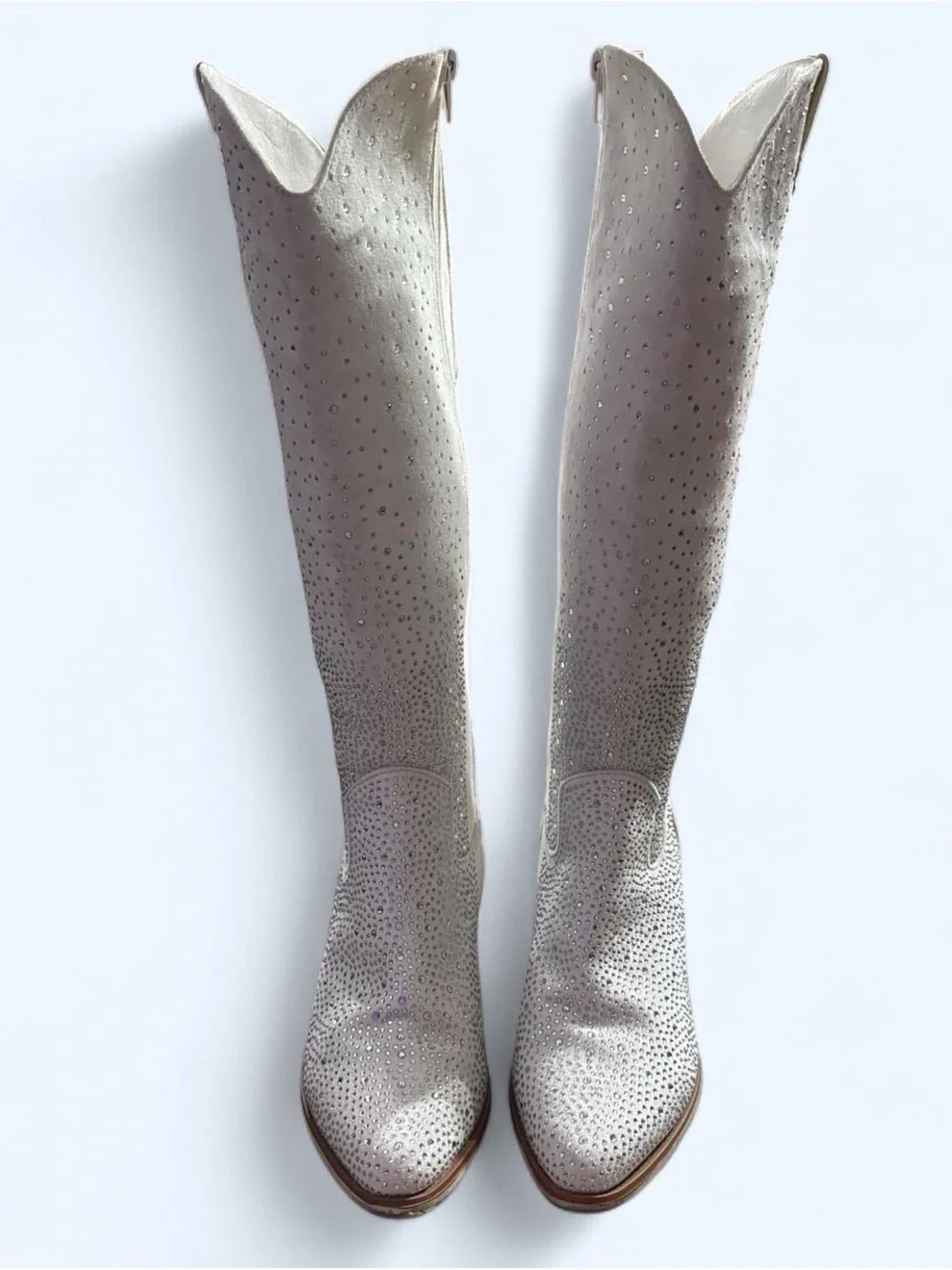 Pierre Dumas sparkling tall